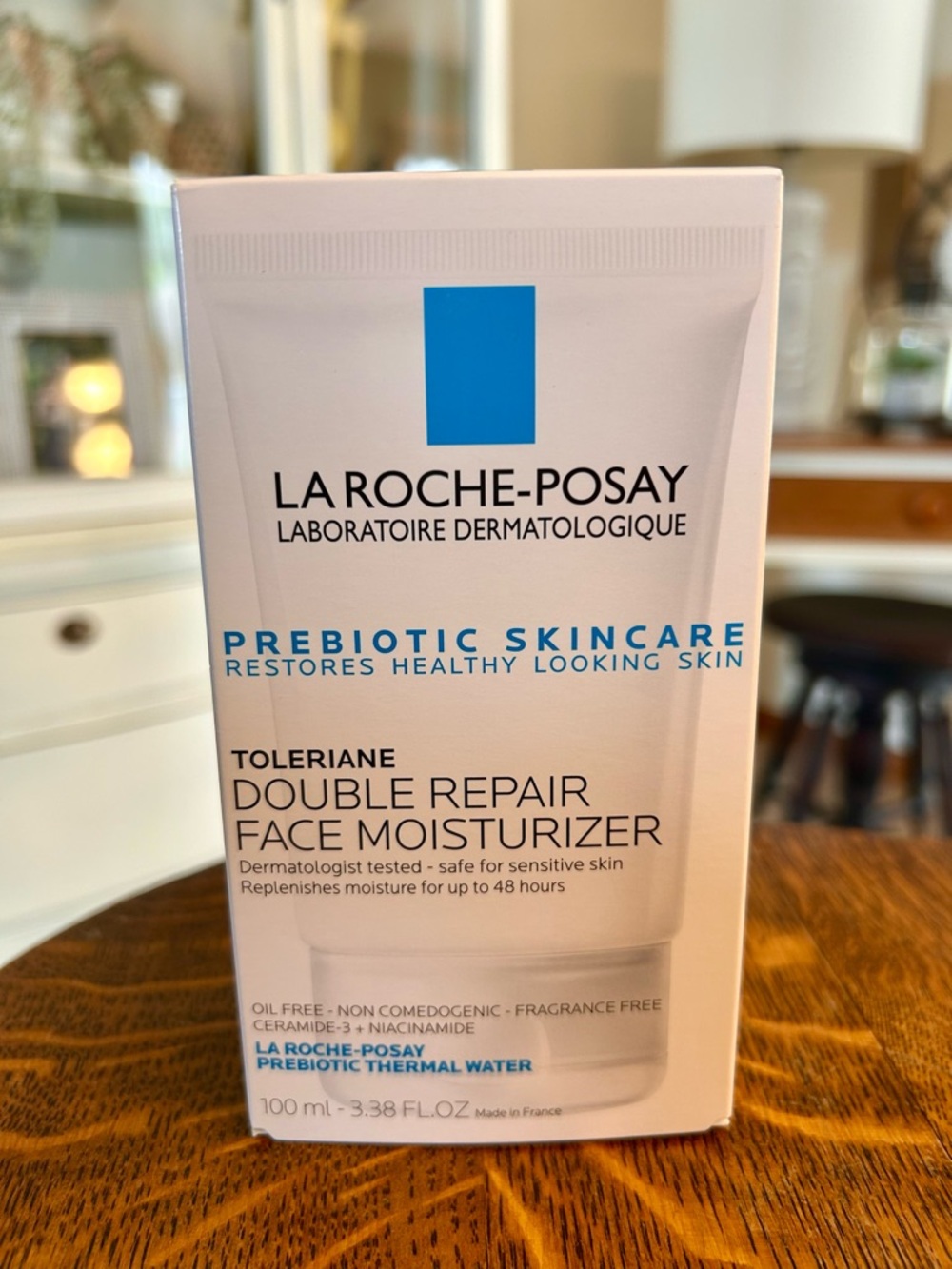 La Roche-Posay Toleriane Double Repair Face Moisturizer — White with Blue Accent